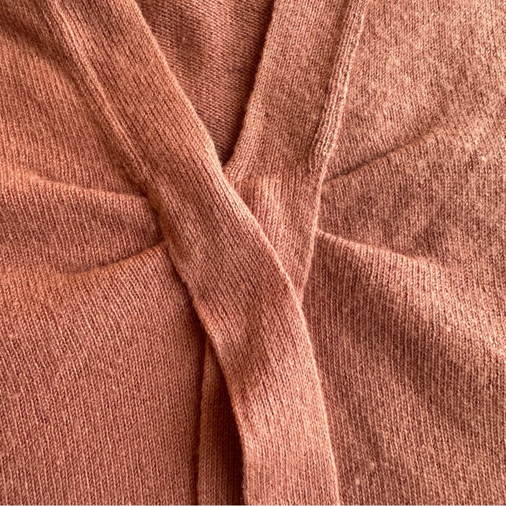 Cropped Pink Cashmere Sweater Vintage 1950’s M/L - Picture 5 of 6